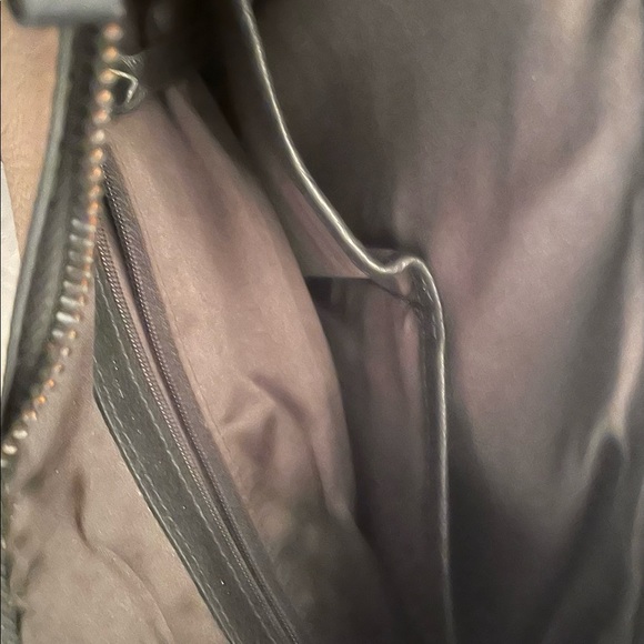 T Tahari hobo style shoulder bag - Picture 6 of 10